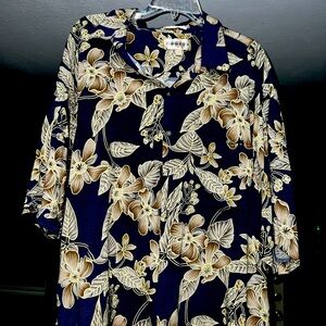 Nice silk shirt sleeve